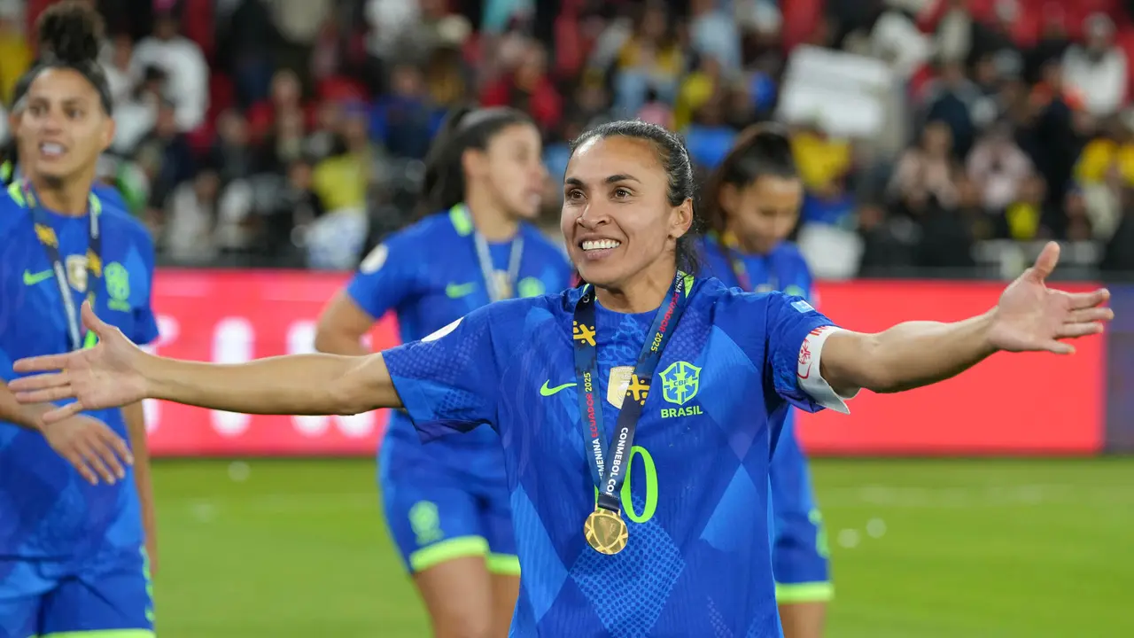 Marta Vieira da Silva de Brasil celebra el triunfo de la Copa Am&eacute;rica Femenina. EFE/ Vicente Costales